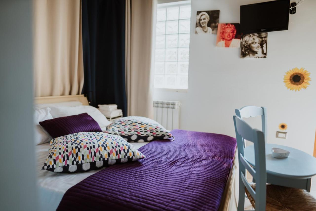 Mary'S Dream Bed and Breakfast Manoppello Exteriör bild
